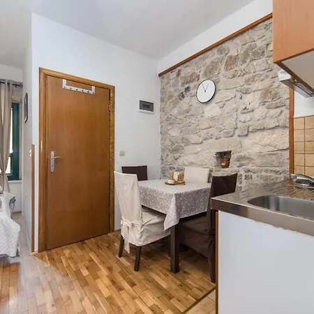 Gajeta Apartment Gradac (Split-Dalmatia)