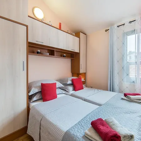 Gajeta Apartment Gradac (Split-Dalmatia)
