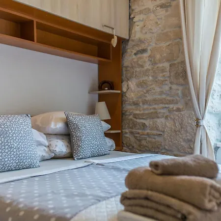 Apartment Gajeta Gradac (Split-Dalmatia)